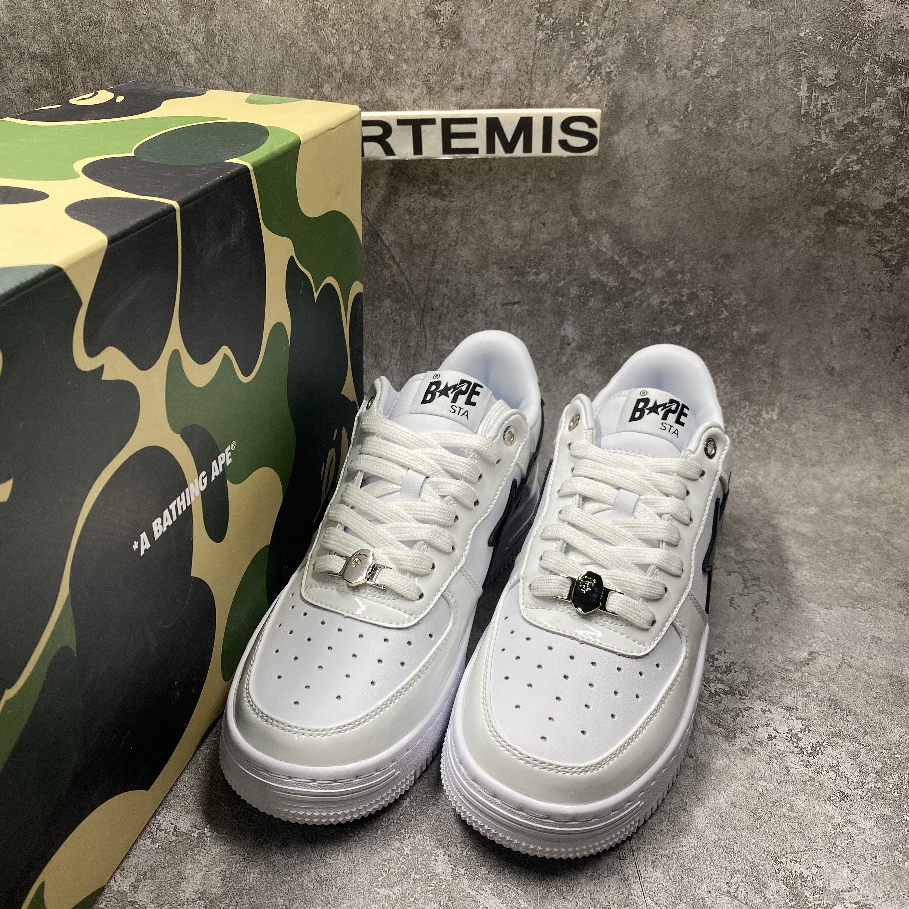 BP Sta  Low White Black