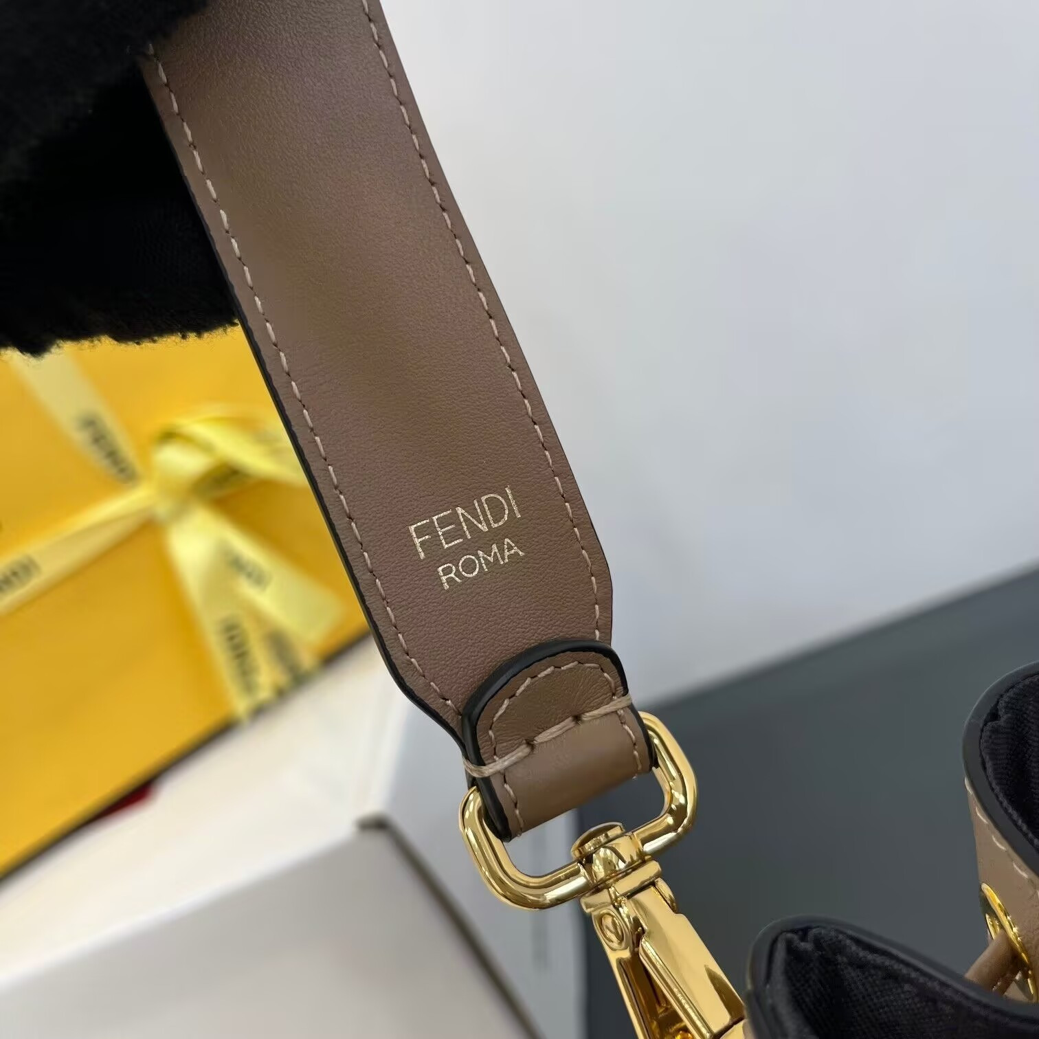 F**di mon tresor mini ff denim fabric bucket bag 18x12x10cm