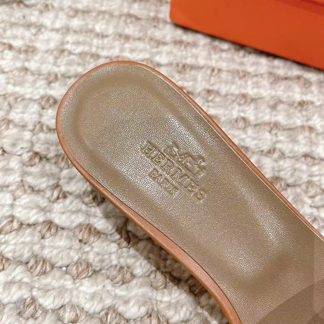 UA Hermès Oasis Sandal