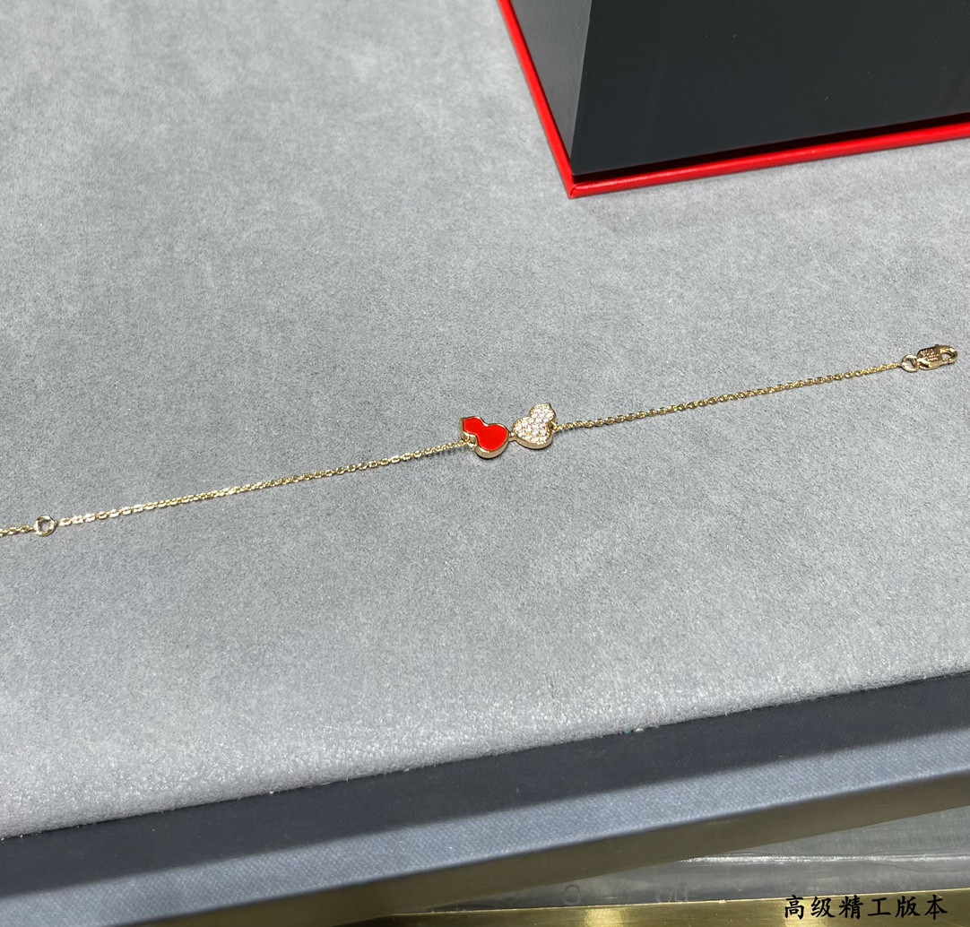 Qeelin Double Gourd Bracelet