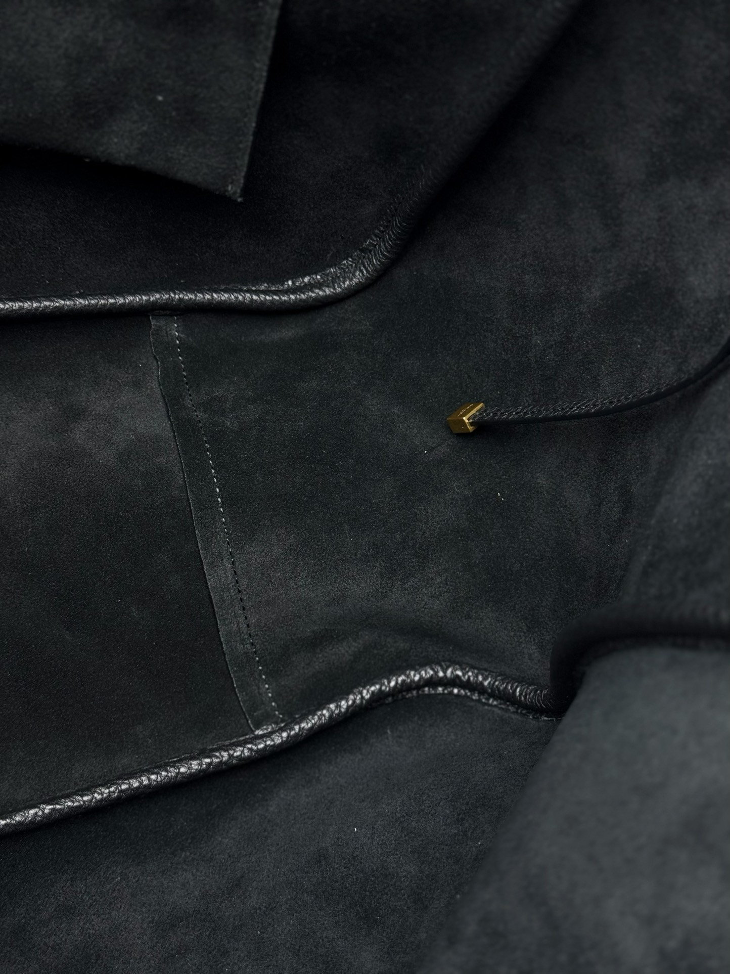 Y*L le 5 À 7 bea in grained leather 50×28×18cm