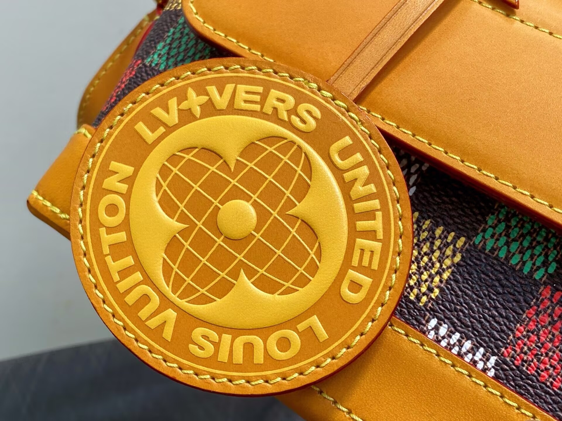 LV Steamer East West Wearable Wallet N00187 20 x 11 x 5 cm