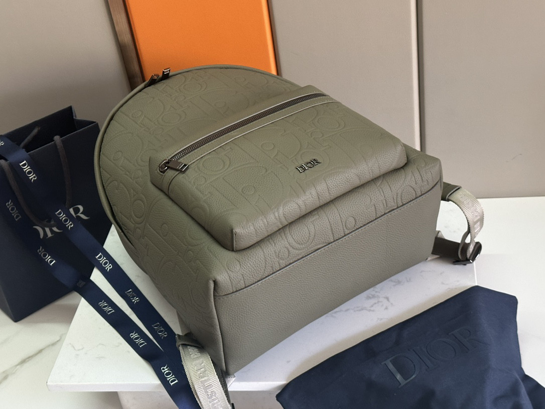 D*or rider 2.0 backpack  khaki D*or gravity leather and khaki grained calfskin 31 x 40 x 18 cm