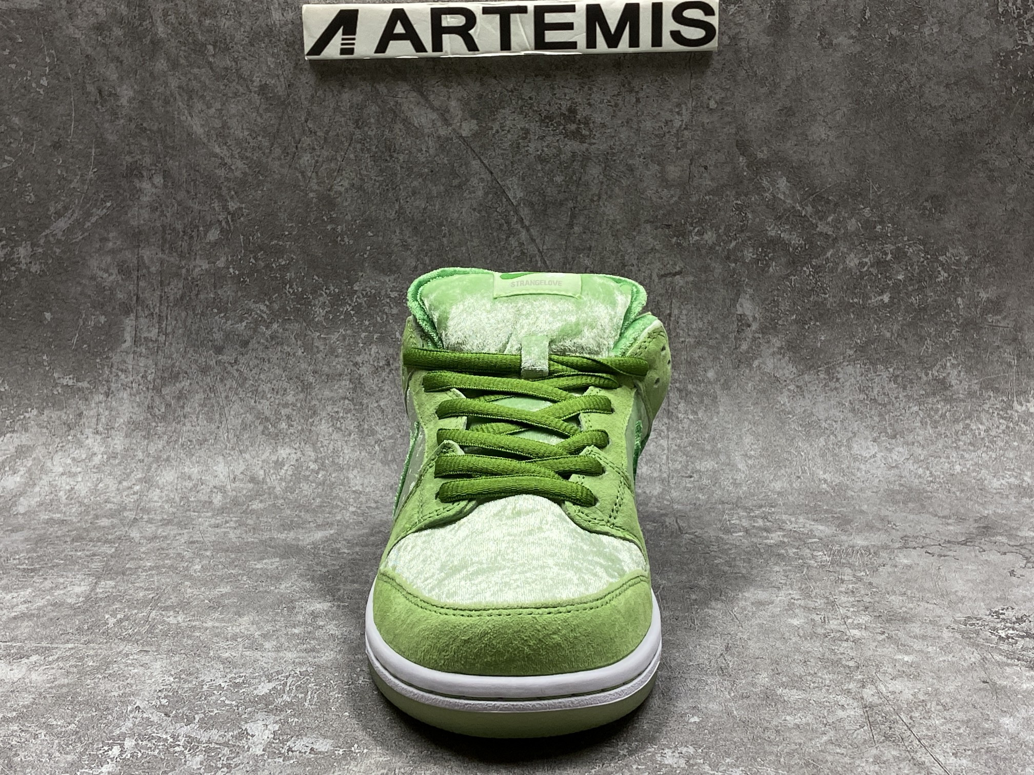 Nike SB Dunk Low StrangeLove Skateboards Green (Customization Version )