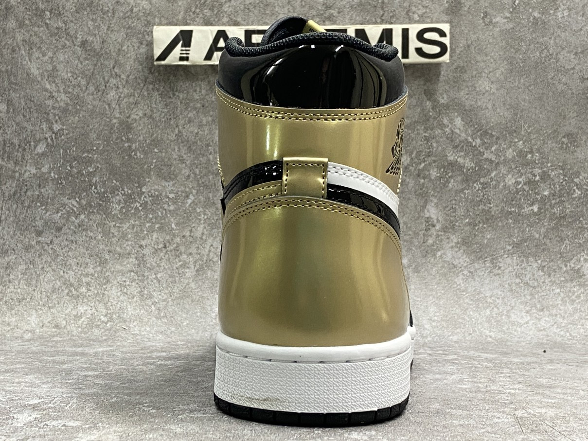 Air Jordan 1 Retro High NRG Patent Gold Toe