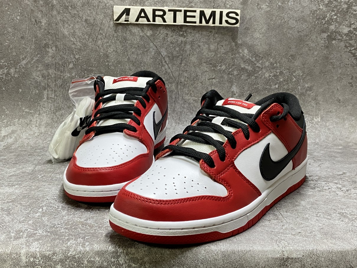 Nike SB Dunk Low J-Pack Chicago