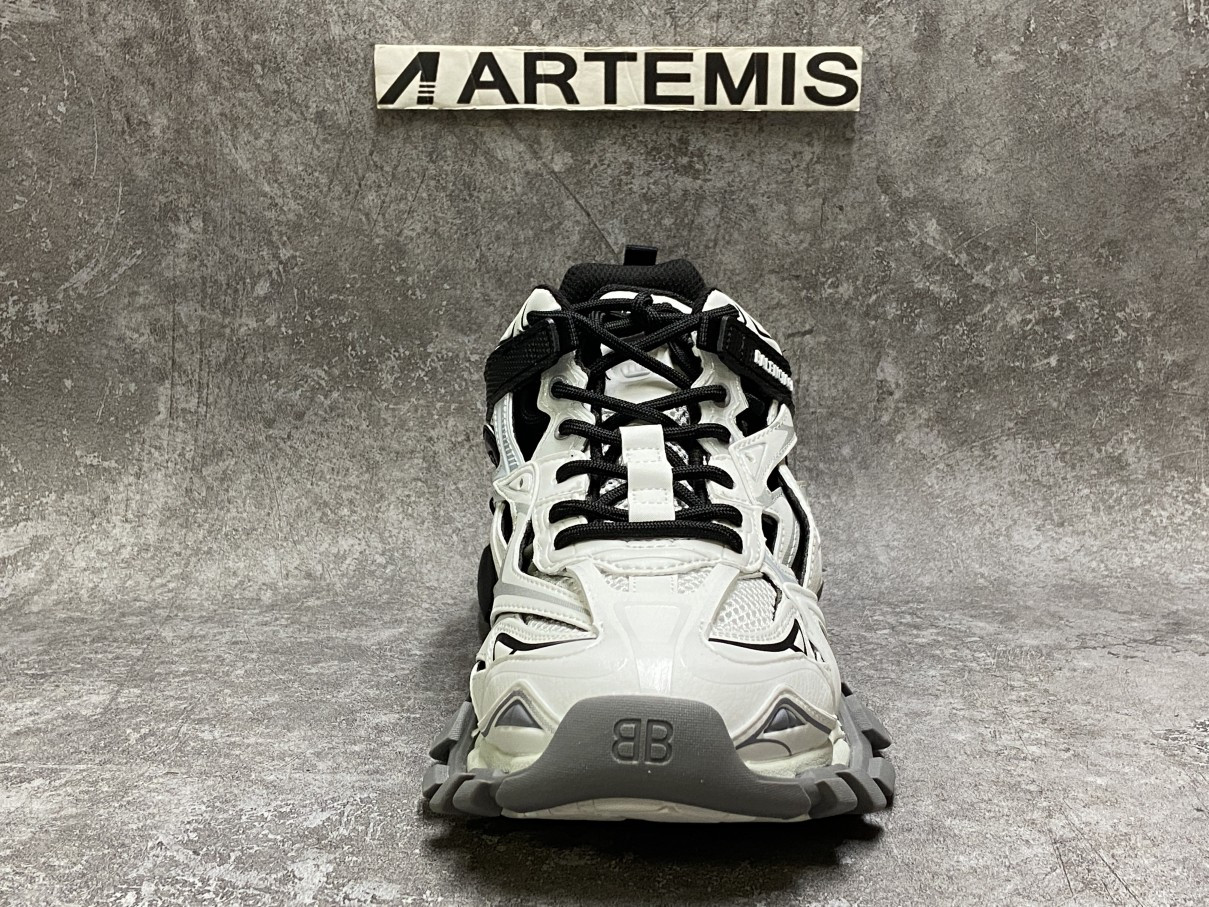 Balenciga Track Trainer Black White