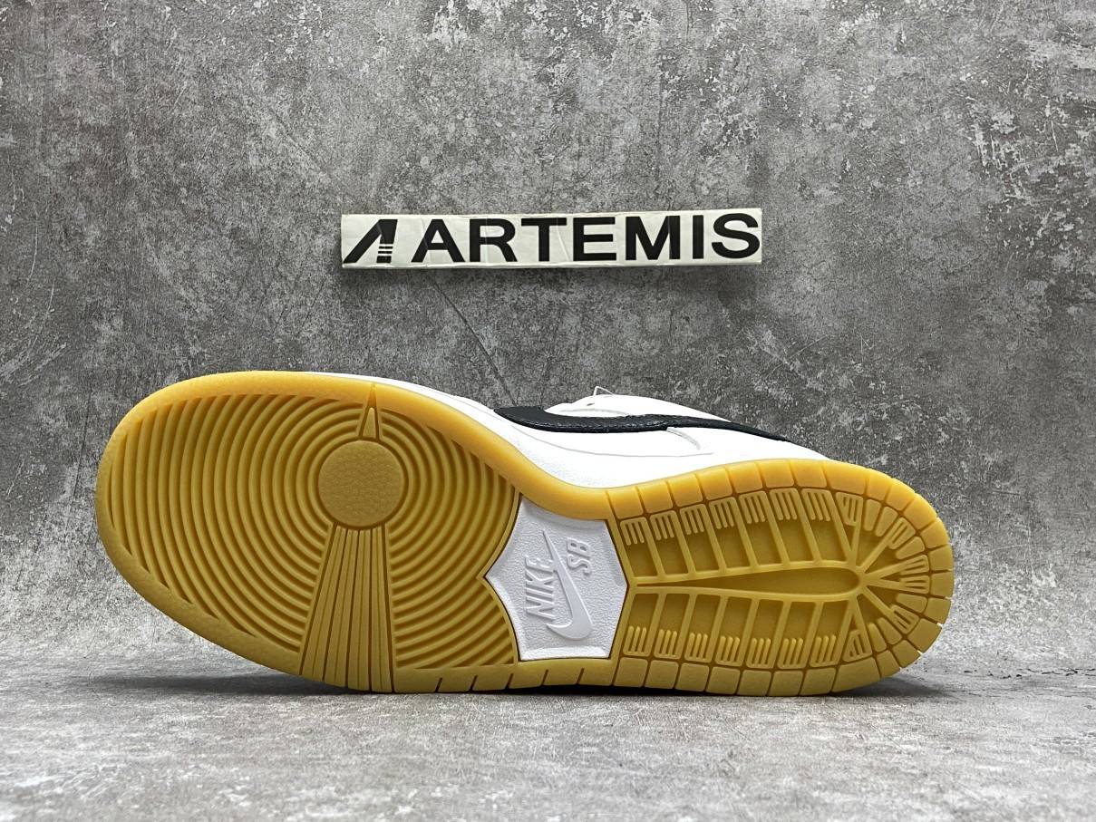 Nike SB Dunk Low Orange Label White