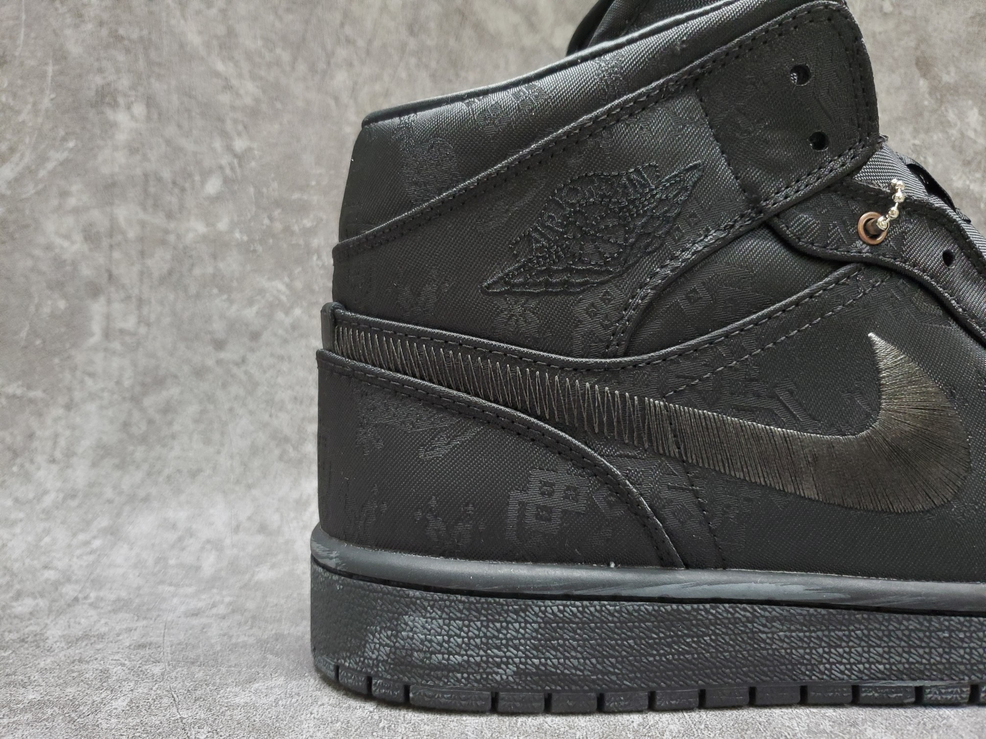 Air Jordan 1 Mid  Edison Chen Black Clot