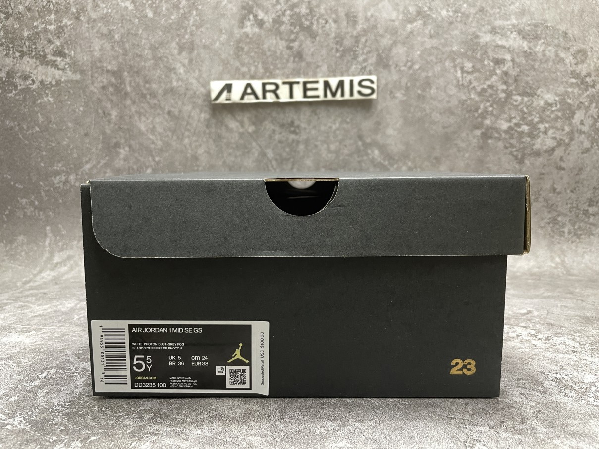 Air Jordan 1 Mid SE GS 