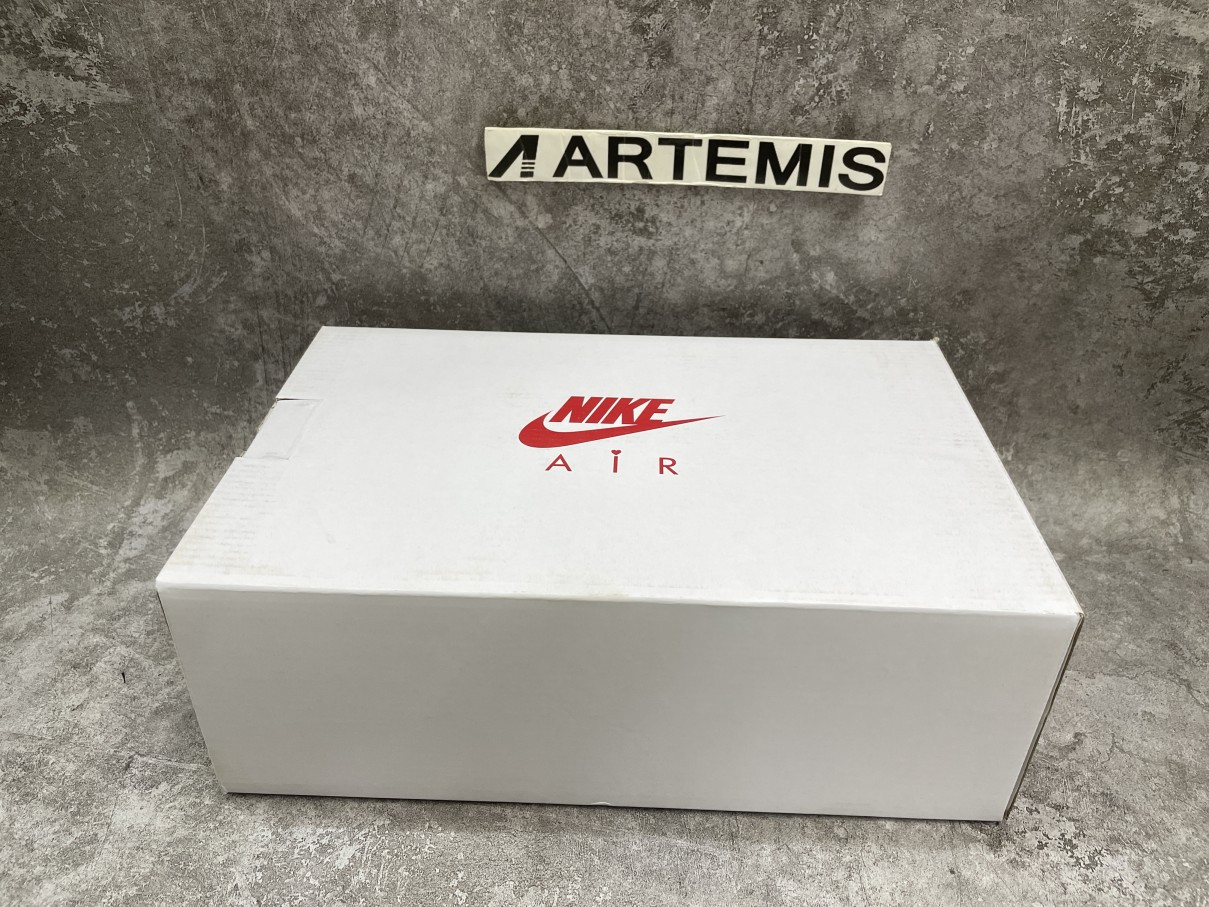 Nike Air Force 1 07 QS Valentine