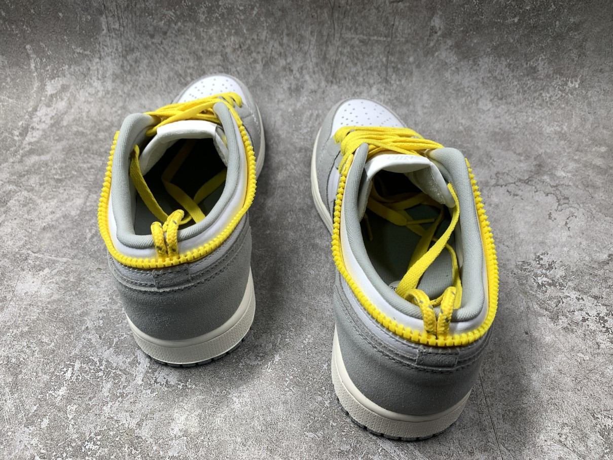 Air Jordan 1 High Switch Light Smoke