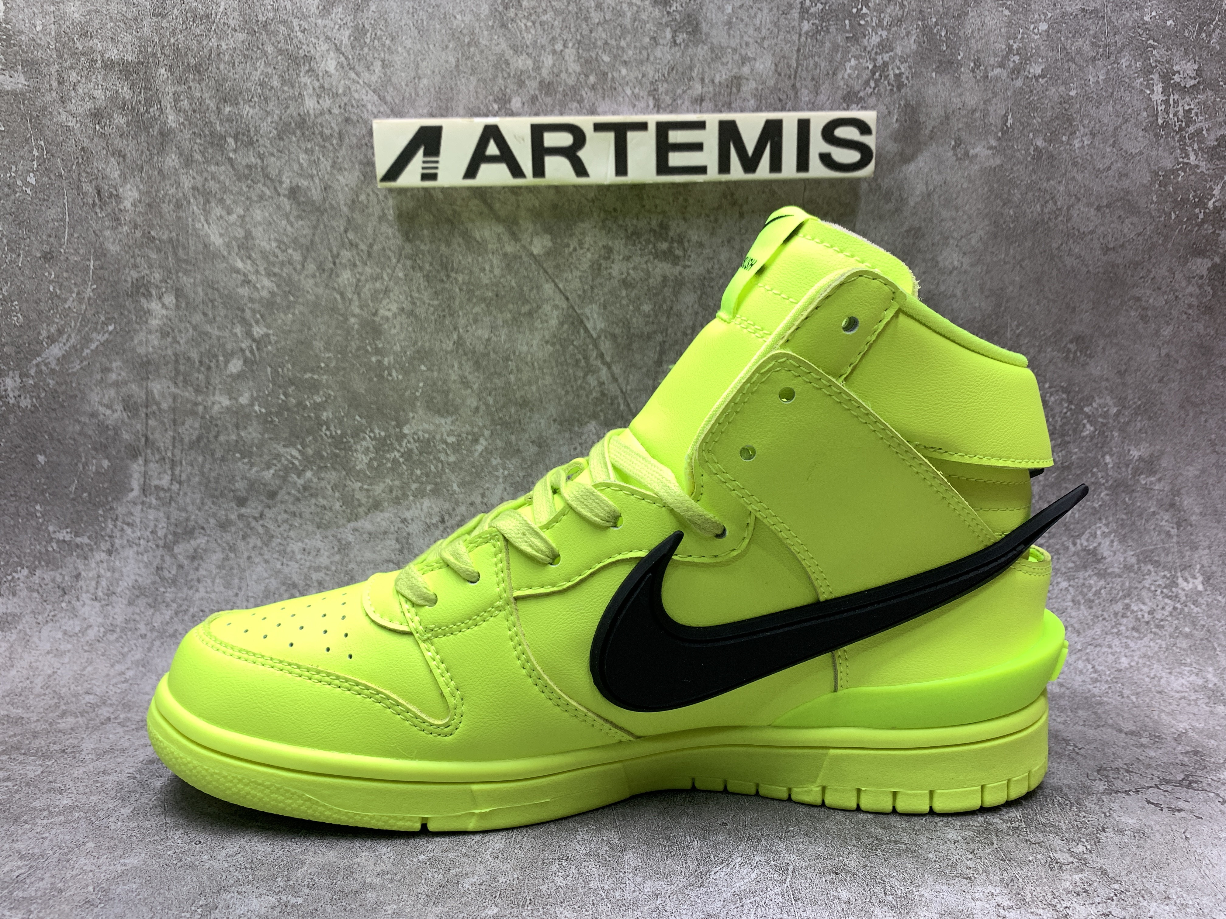 Nike Dunk High AMBUSH Flash Lime