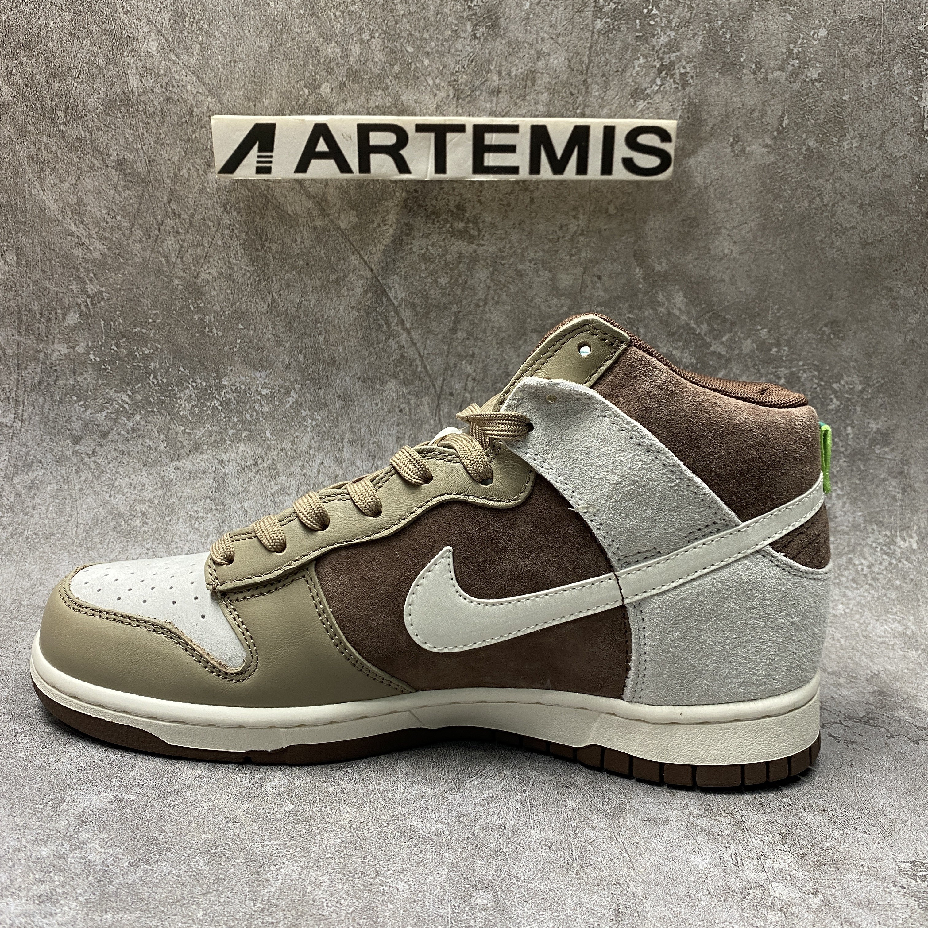 Nike Dunk High Light Chocolate