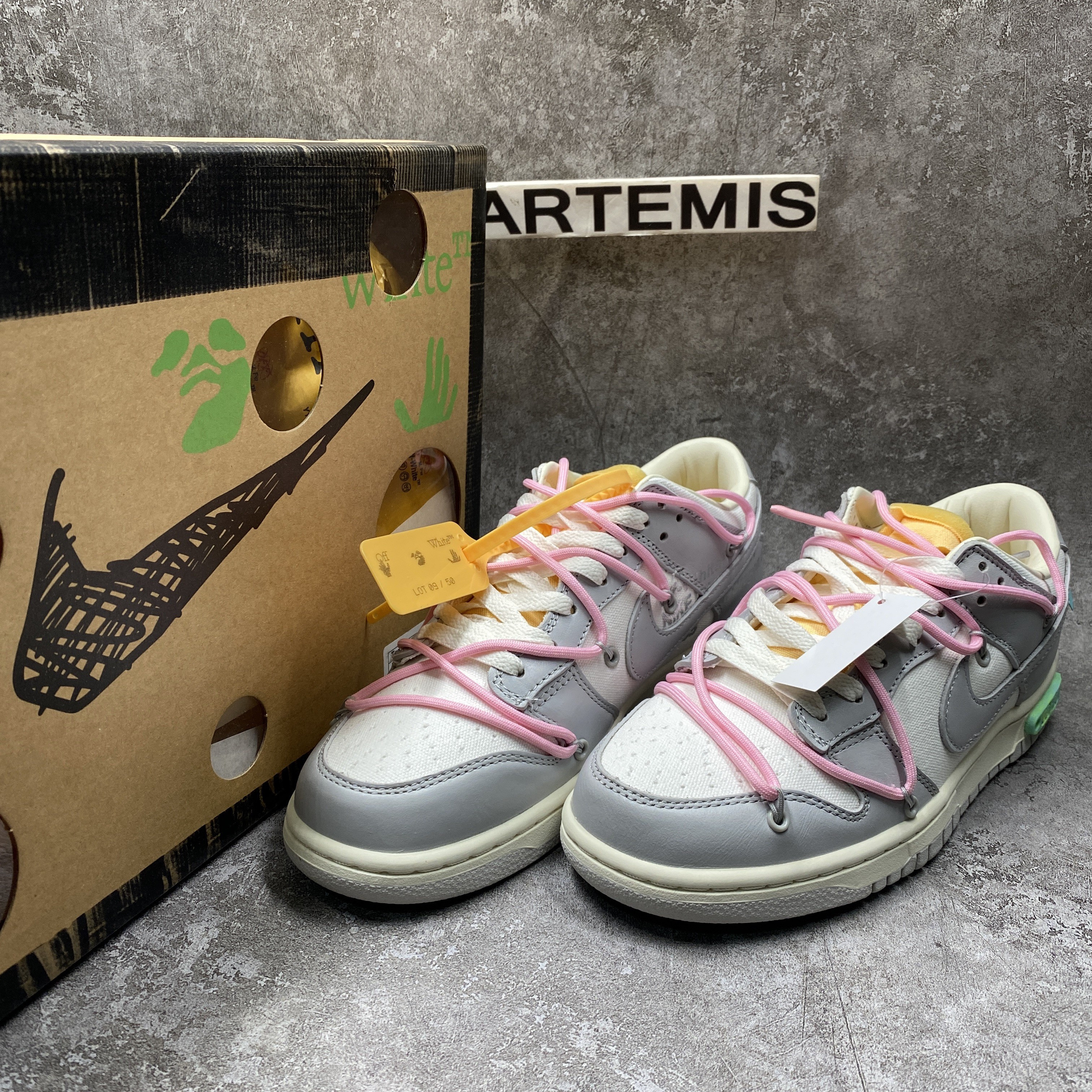 Nike Dunk Low Off-White Lot 9