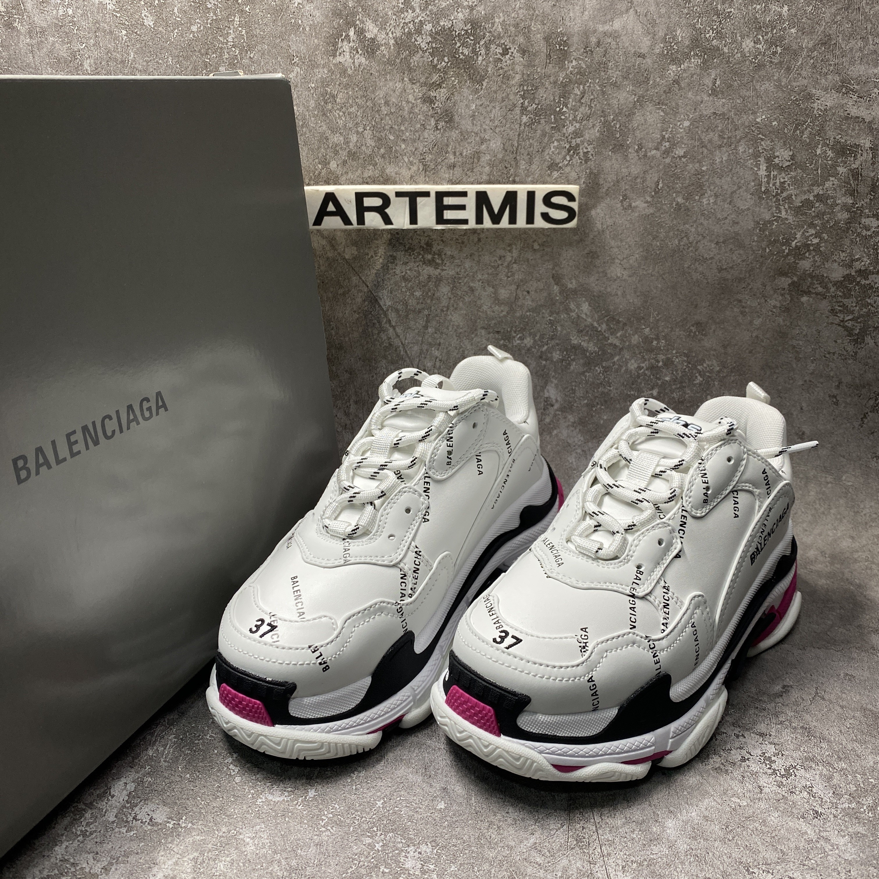 Balenciga All Over Logo Triple S Pink Black