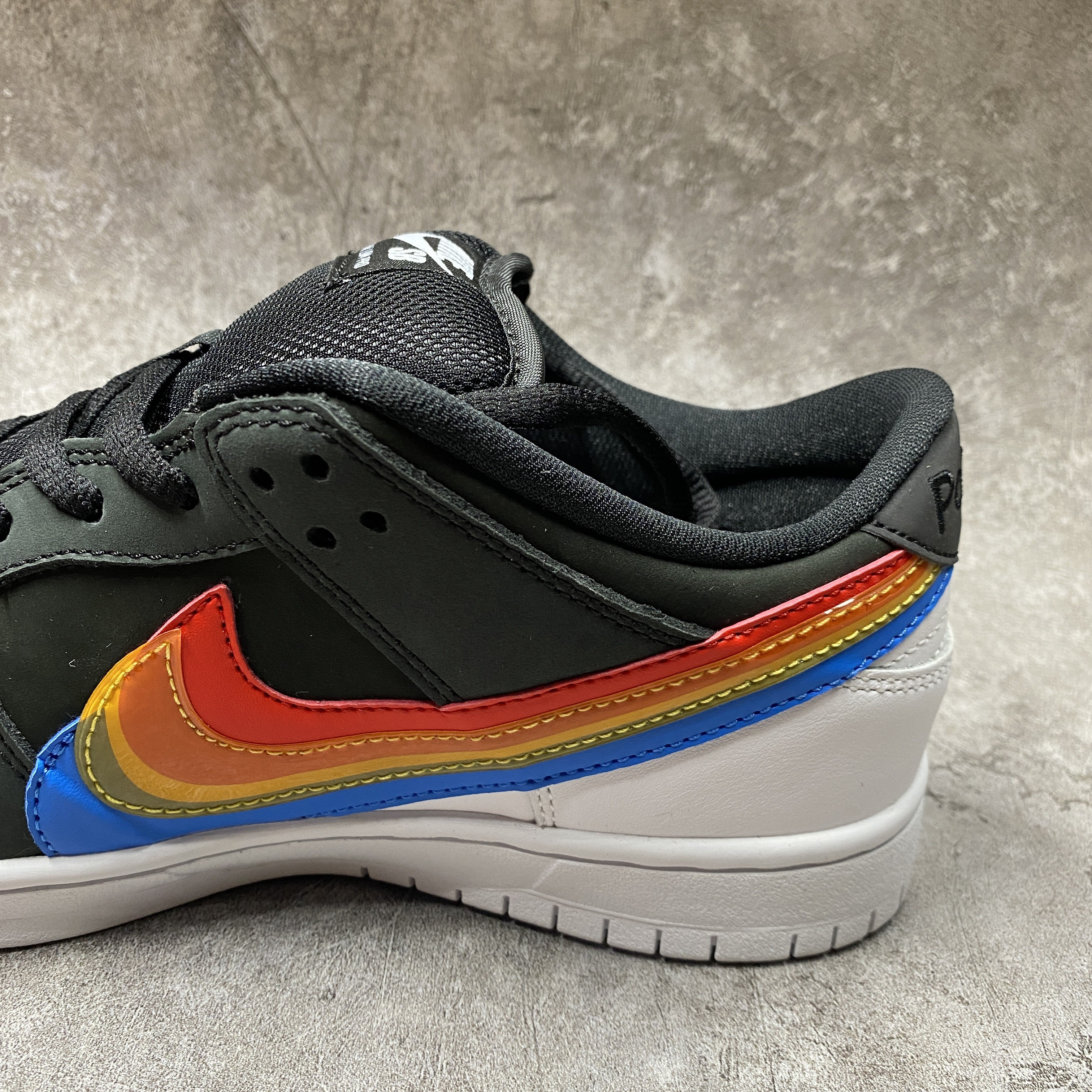 Nike SB Dunk Low X Polaroid