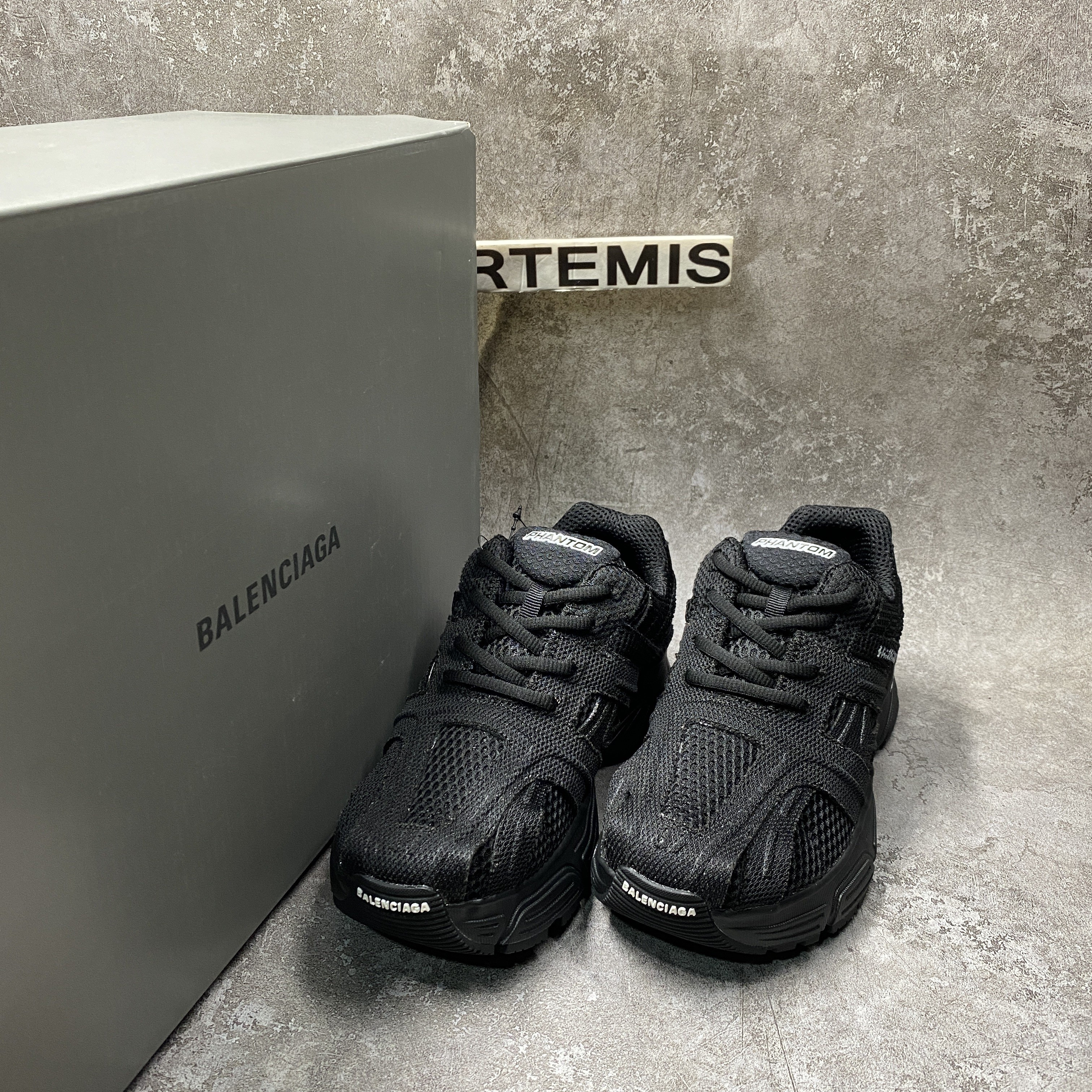 Balenciga Phantom Sneaker Black