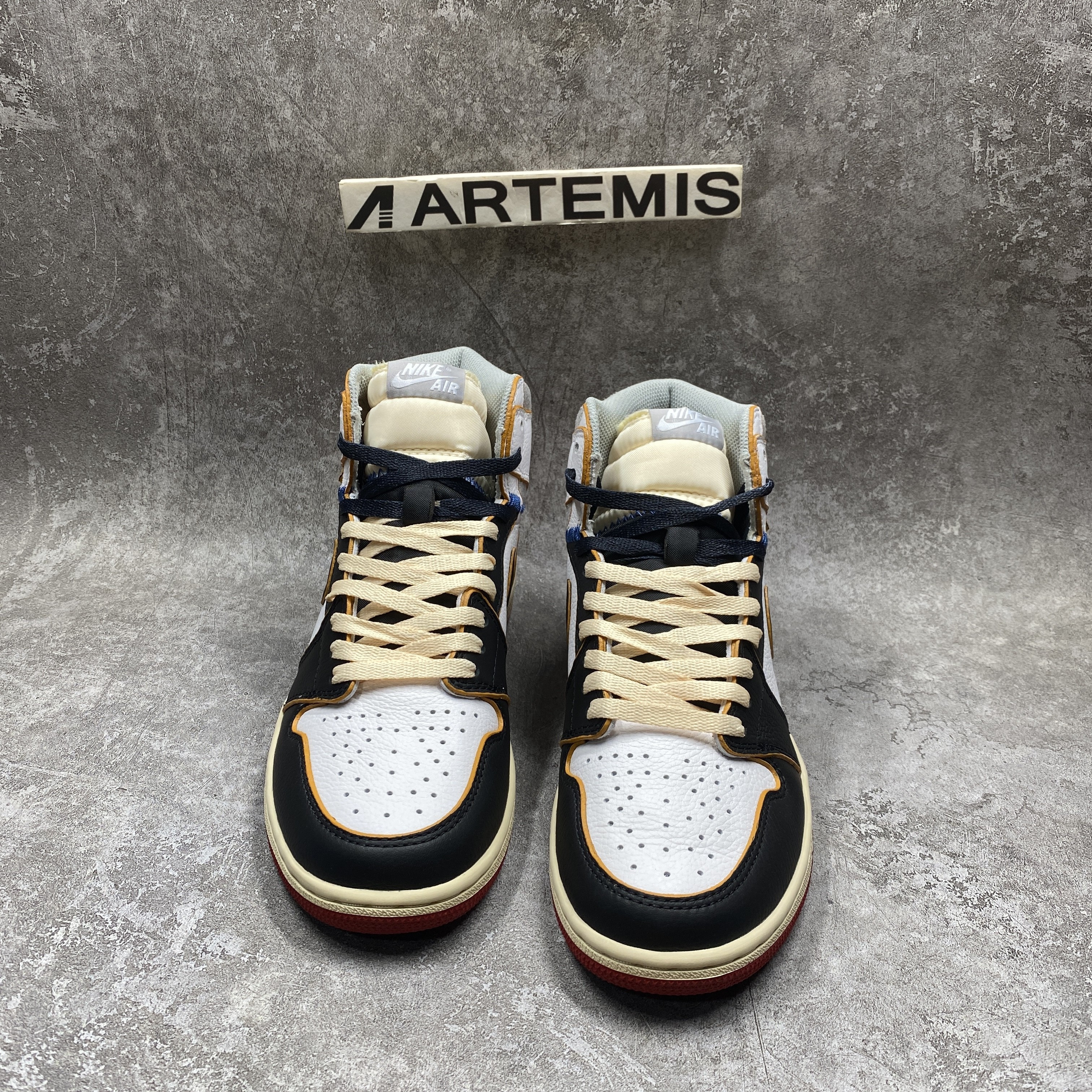 Air Jordan 1 Retro High Union Los Angeles Black Toe