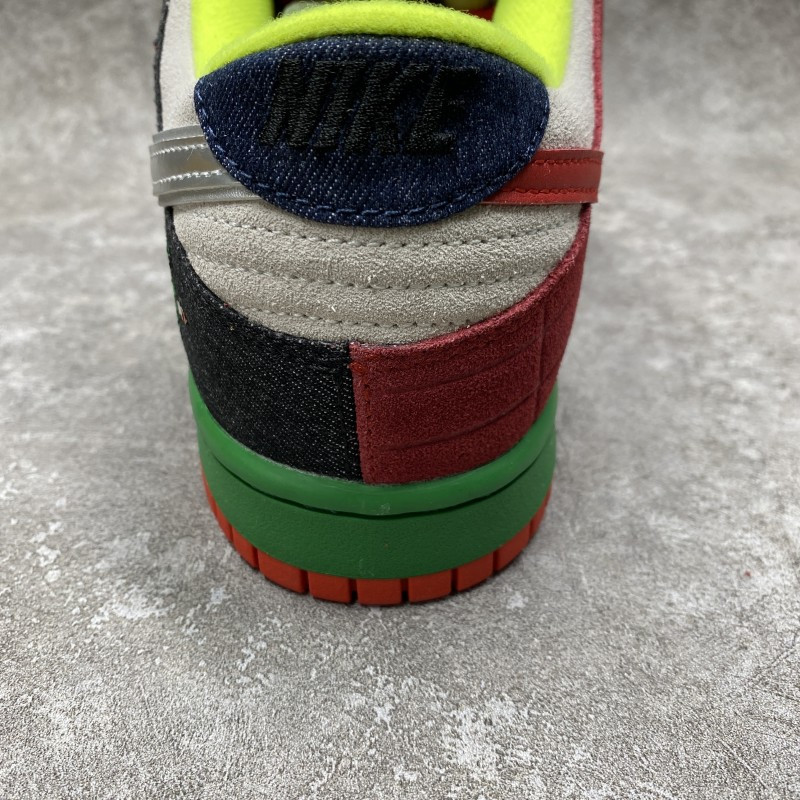 Nike Dunk SB Low What the Dunk