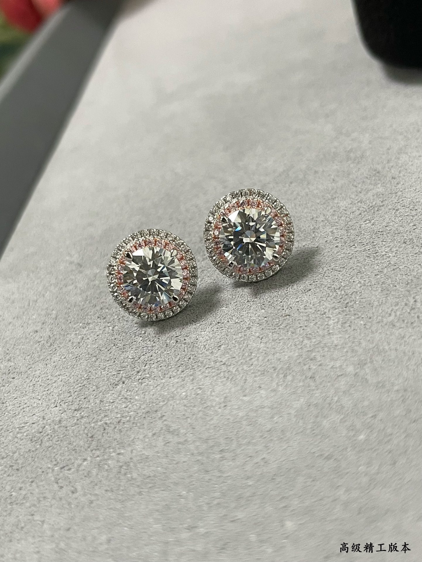 t*f*ny & co. round pink Di*m*nd stud earrings ag925