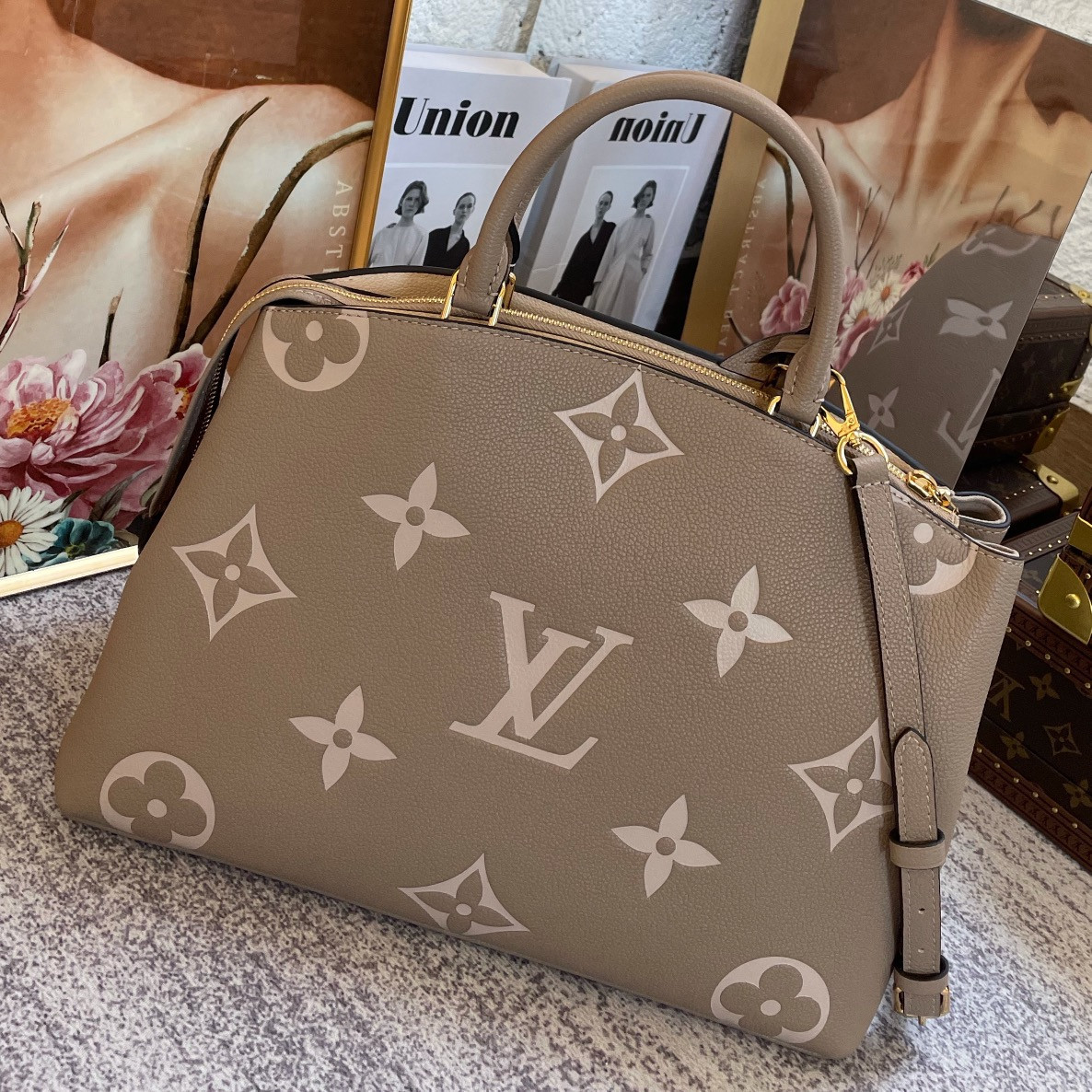 LV GRAND PALAIS M45842