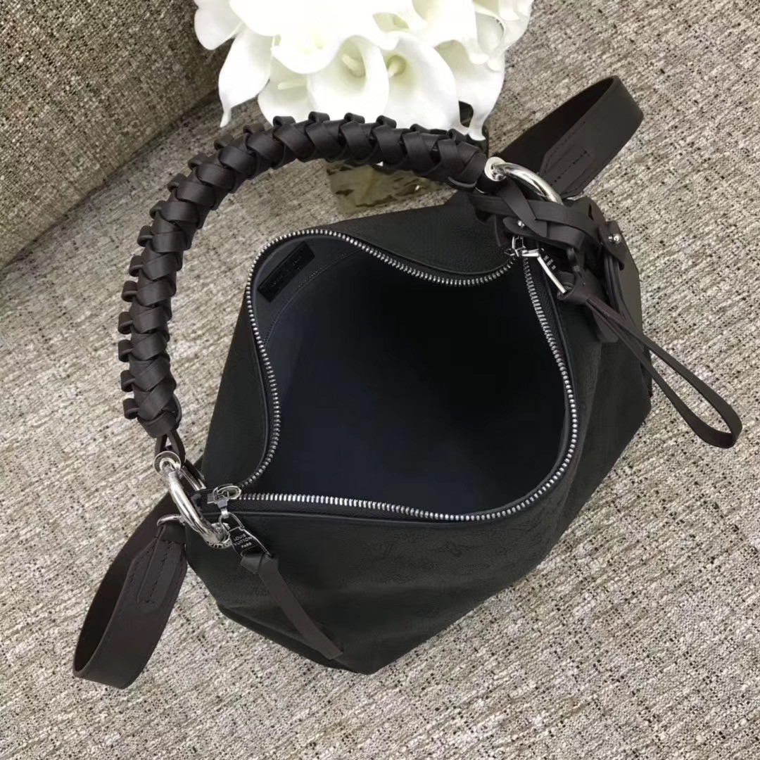 LV BEAUBOURG HOBO Medium M56073