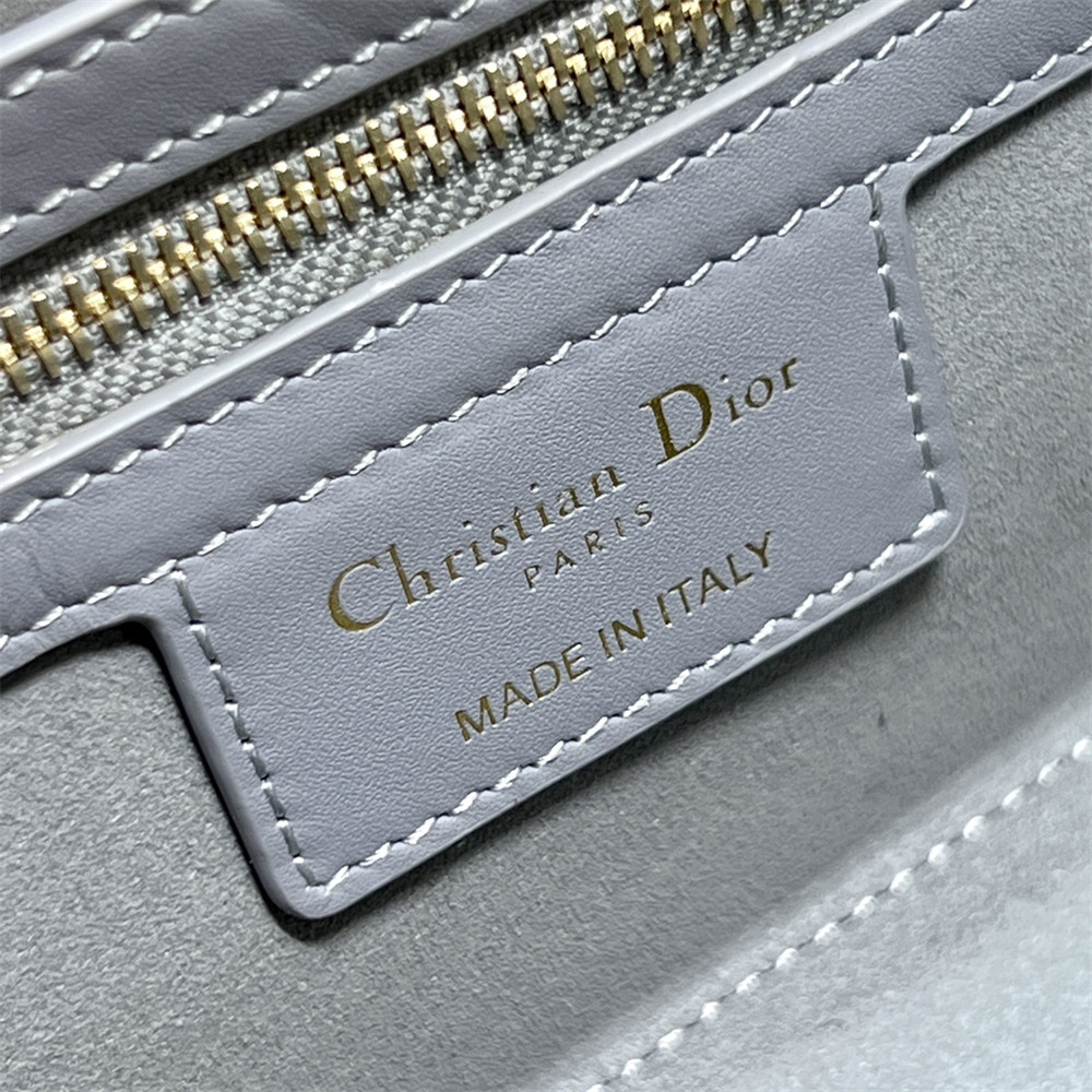 D*or 30 montaigne avenue grey 22.5 x 12.5 x 6.5 cm