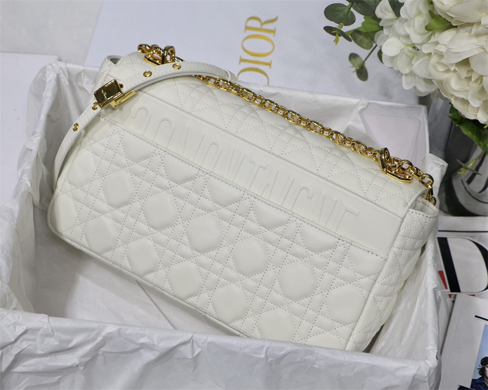 large d*or caro bag ivory S*pple cannage calfskin 29 x 18 x 10 cm