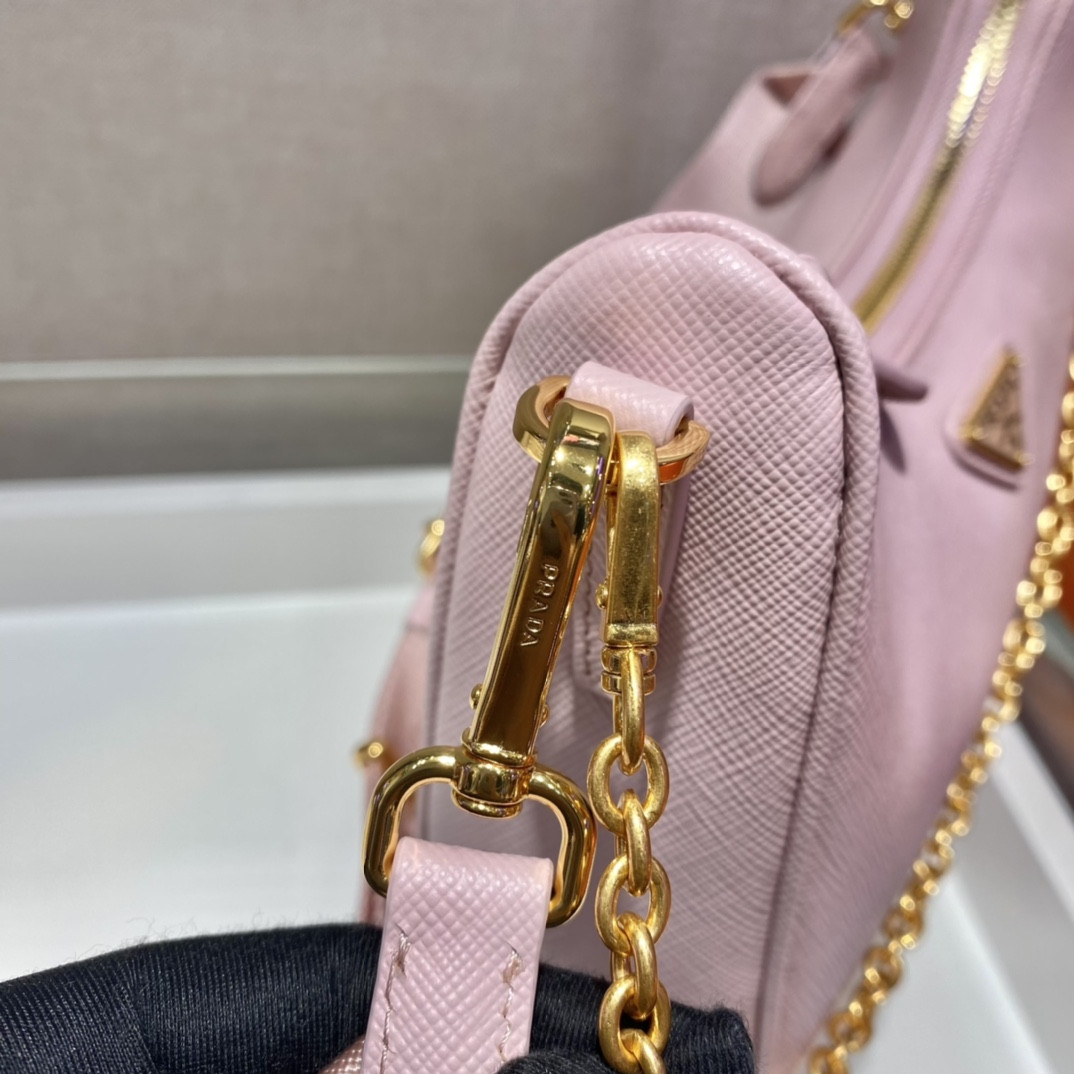 Pra*a re-edition 2005 saffiano leather bag pink