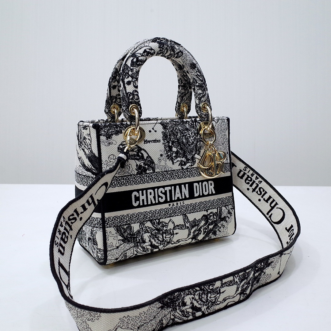 medium D*or lady d-lite bag 24 x 20 x 11 cm