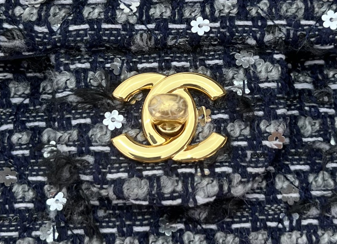 Ch*el classic 11.12 handbag tweed & gold-tone metal   6 × 9.9 × 2.5 in