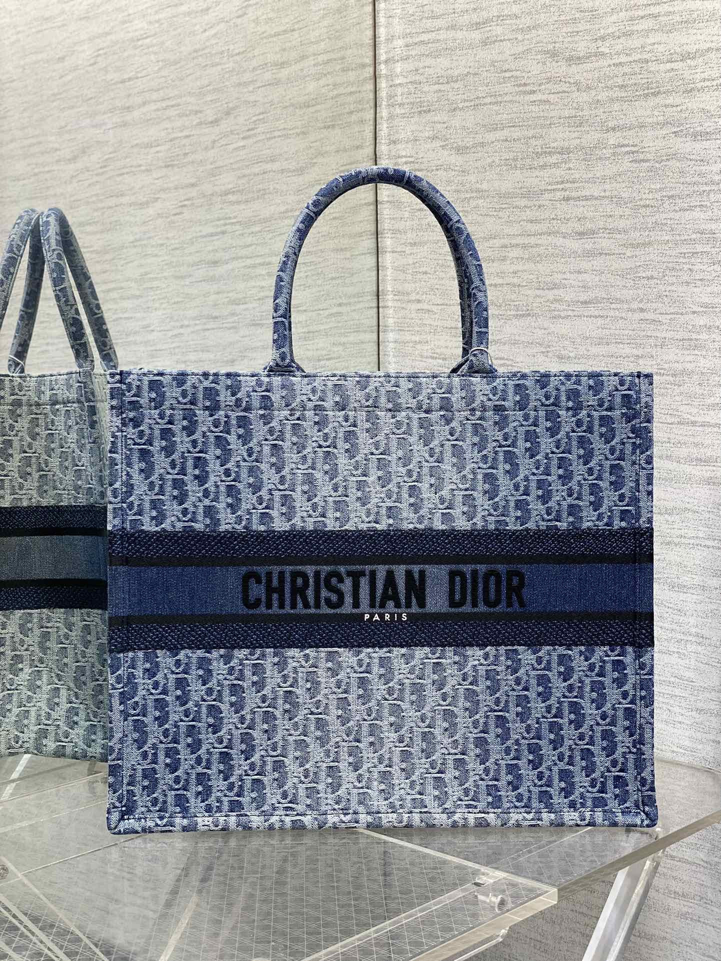large D*or book tote blue denim D*or oblique jacquard 42 x 35 x 18.5 cm