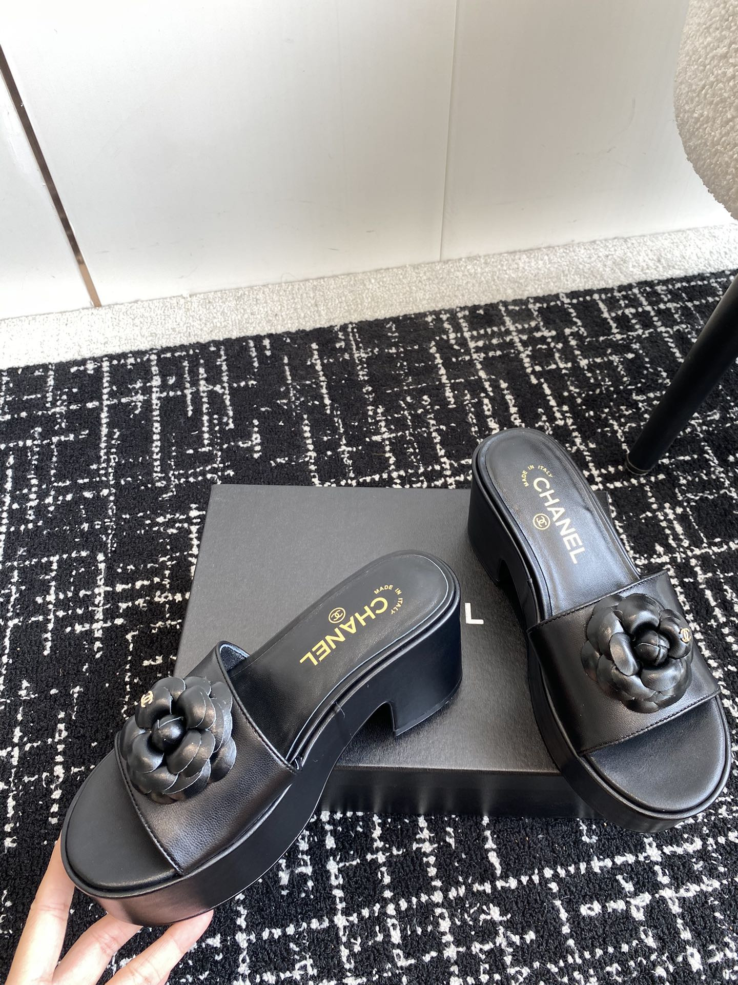 ua Ch*el mules platform heels