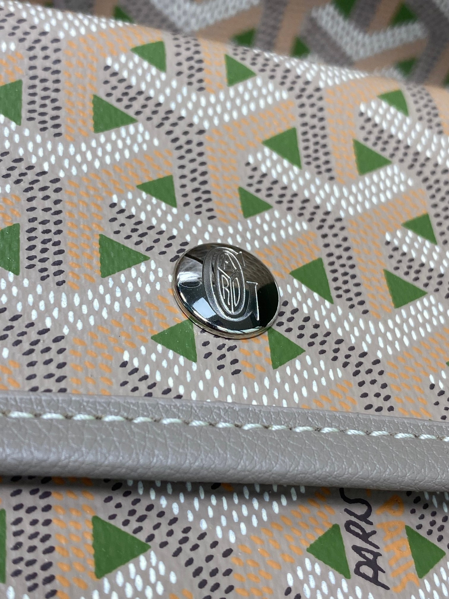 Go*ard small saint l0*is bag 28 cm x 15 cm x 34 cm