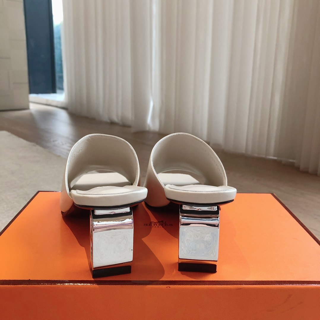 UA Hermès Iconique 60 sandal