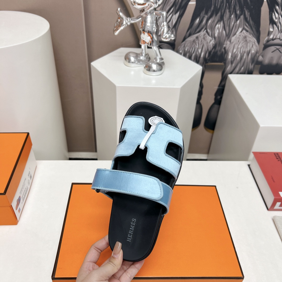 UA Hermès Chypre sandal