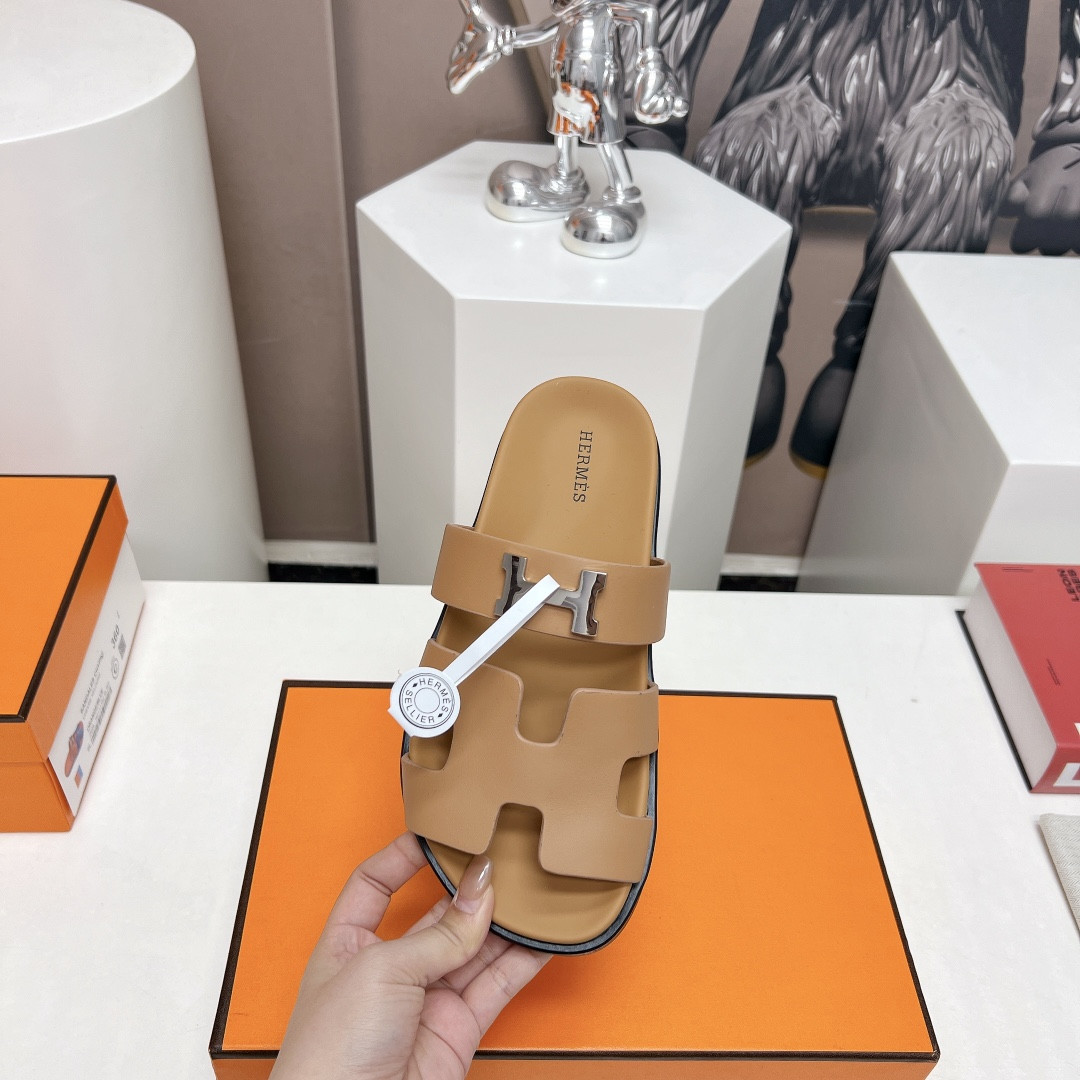 UA Hermès Chypre sandal