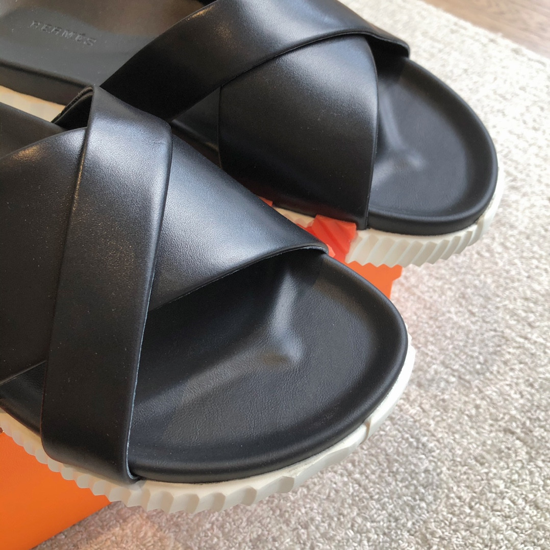 UA Hermès Infra sandal