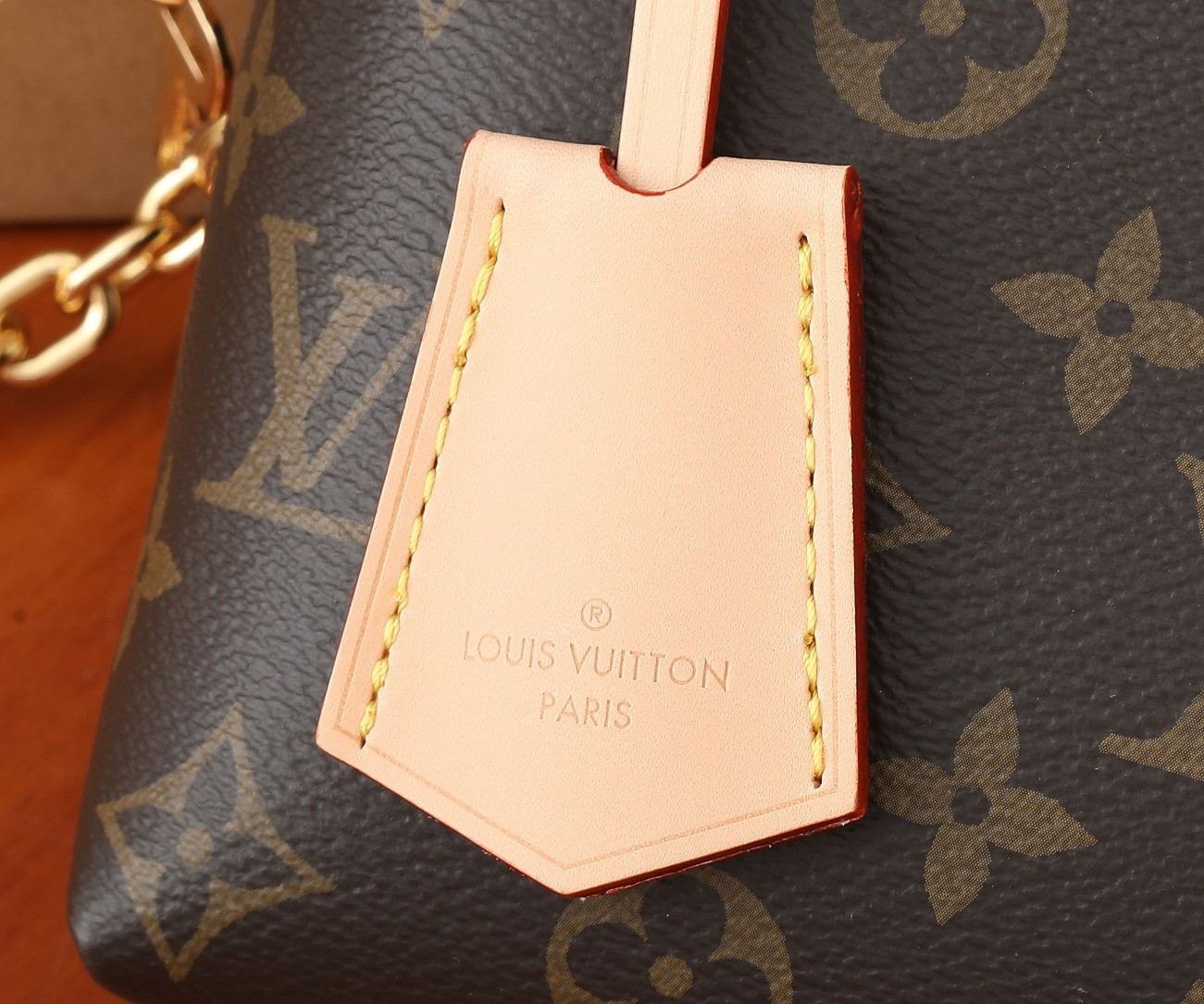 LV Lockit BB M12019 15x19x7CM