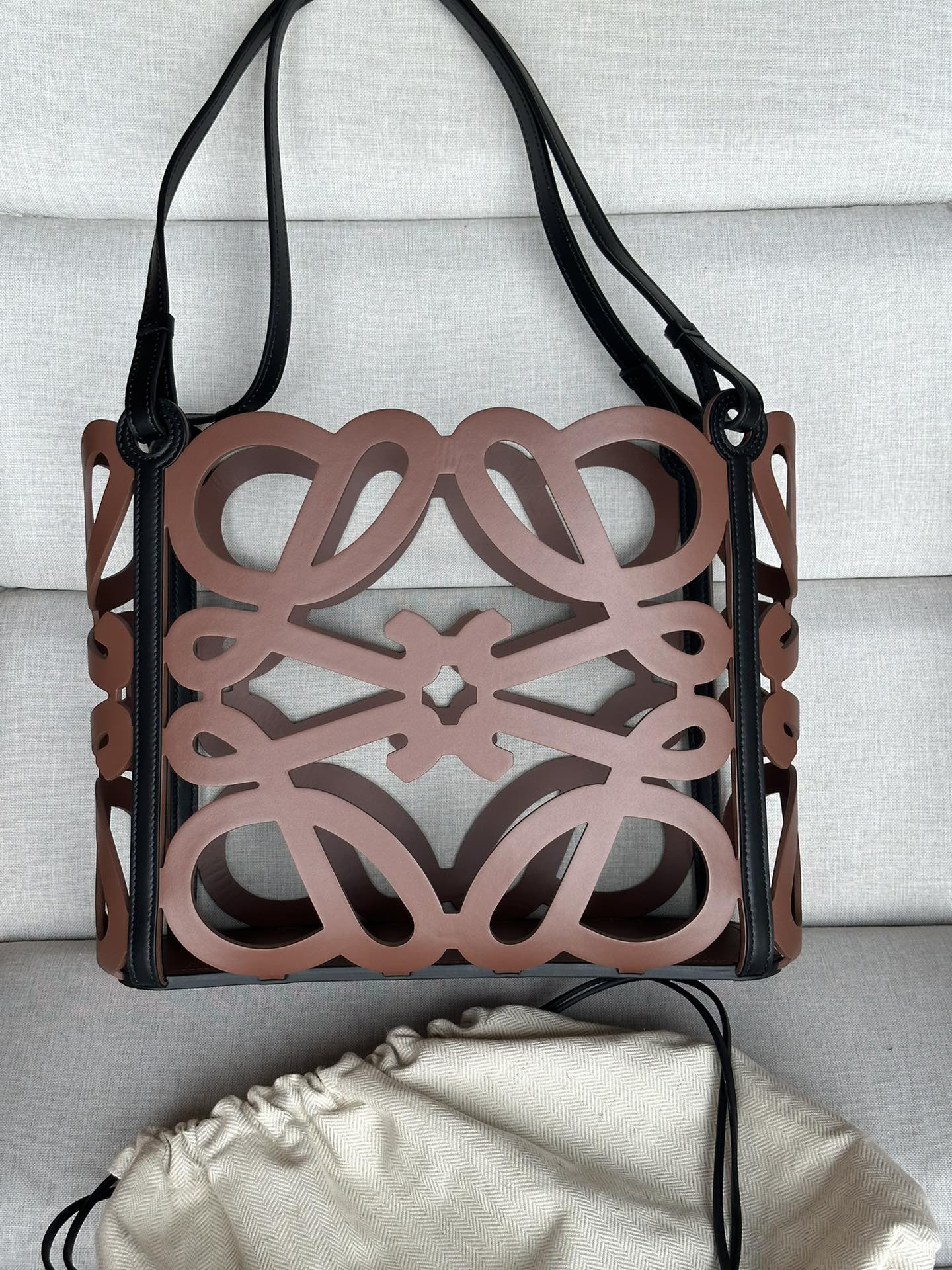 L0ew* anagram tote 32x27x11cm