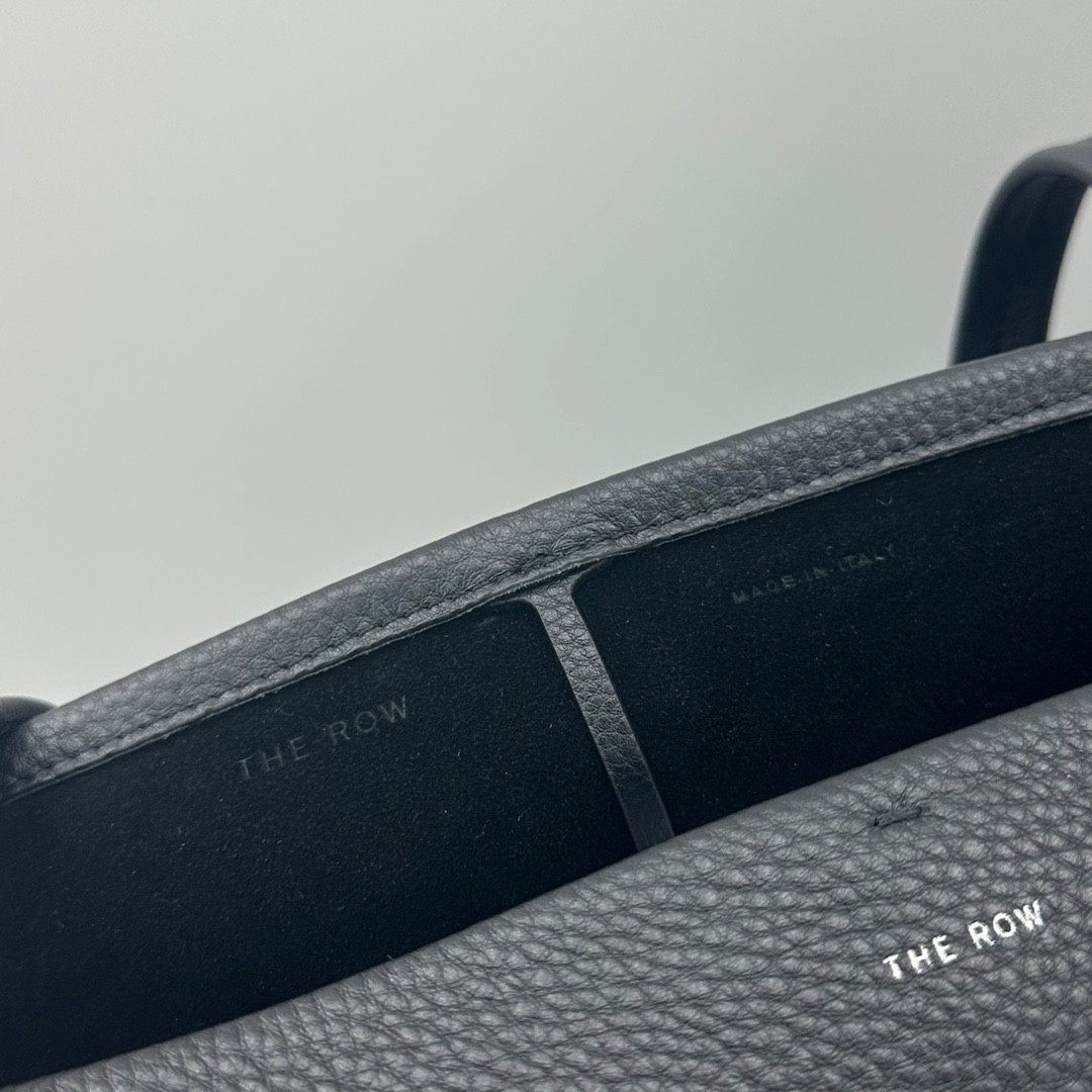 T*e R0w park tote 25x47x29x24cm