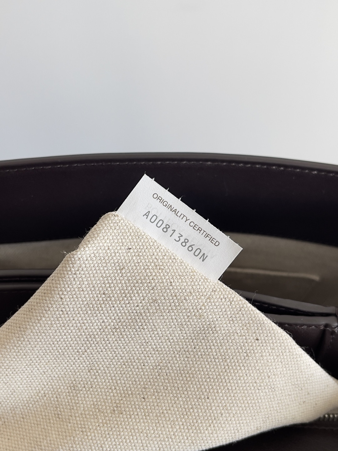 bo*te*ga Ve*ne*ta large andiamo messenger 43x32x20cm