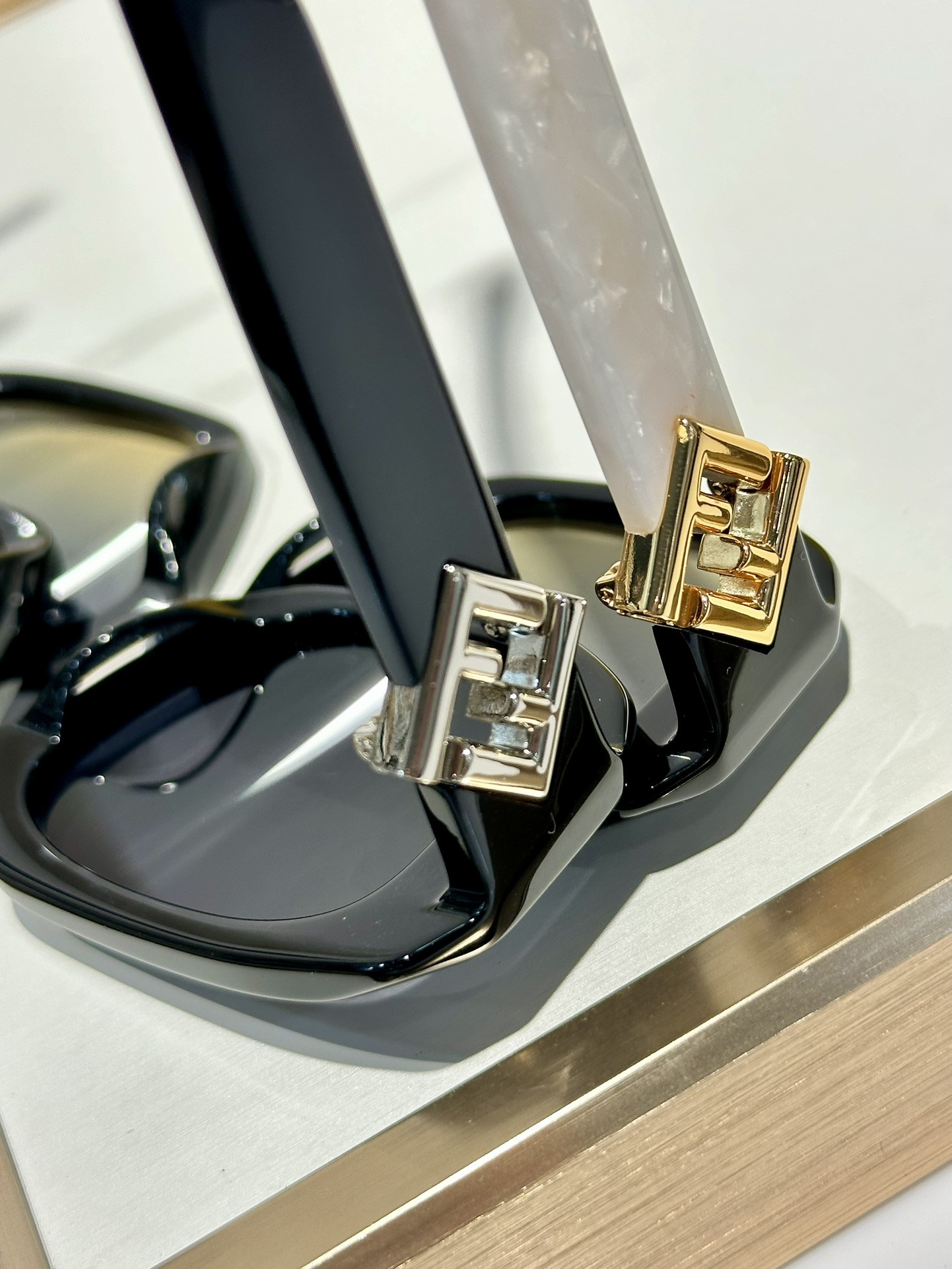 F**di glasses fe40151u 50-21-135