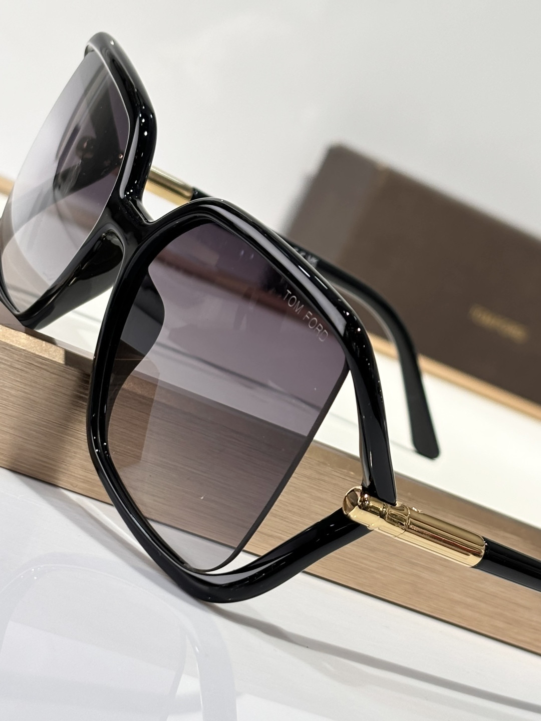 Tom Ford Glasses FT1089 SOLANGE 60-17-120