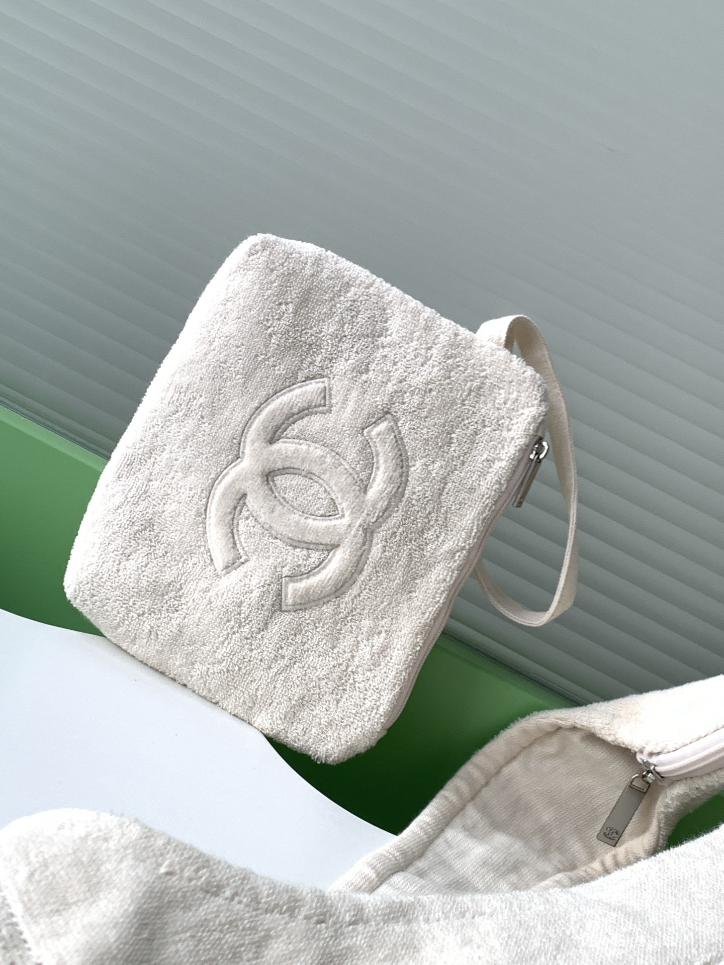 Ch*el coco beach beachwear set 38x58x20cm